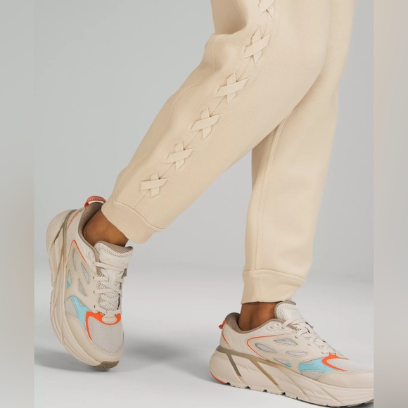 Braided Detail High-Rise Jogger brand new - Picture 4 of 6